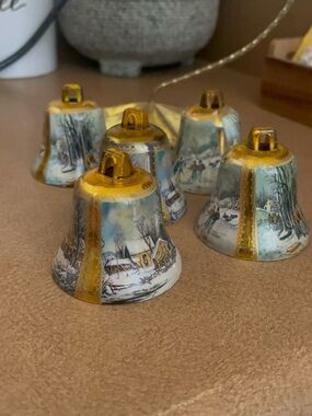 Currier & Ives 6 Bell Ornament Royal Heritage Collection Christmas Vintage Set/6